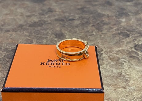 hermes ring dead stock
