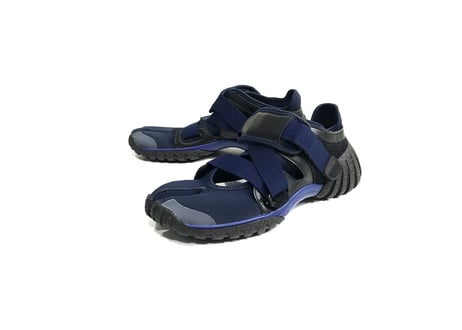 maison margiela "tabi" sneakers dead stock