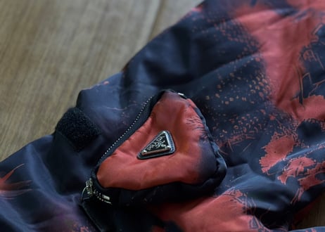 prada ”re-nylon” logo bomber jacket dead stock