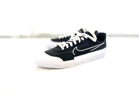 nike drop-type hbr UK8 27cm dead stock
