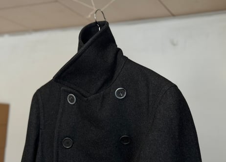 alexander mcqueen "本人期" runway belted coat