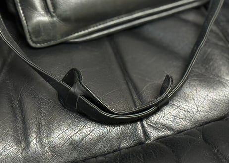 balenciaga ”BB logo”leather shoulder bag