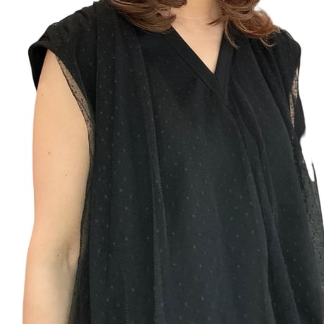 チュール付きTシャツ
