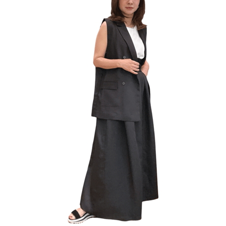 再々入荷　ジレ