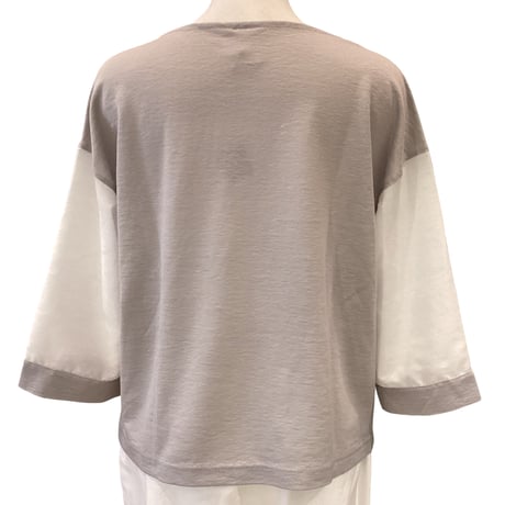 Tシャツブラウス