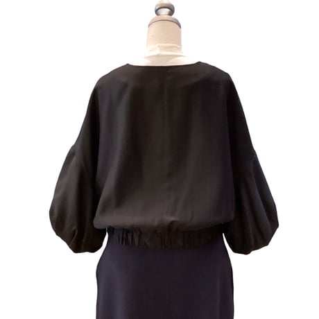 再々入荷　ブルゾン