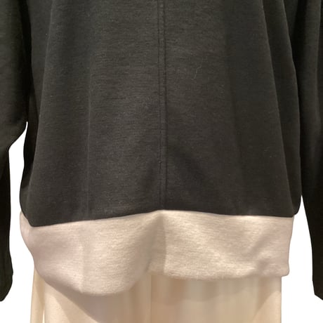 再入荷　フリースニット