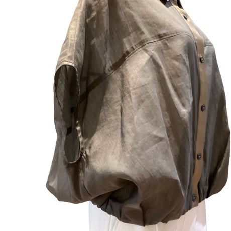 再入荷ブラウス