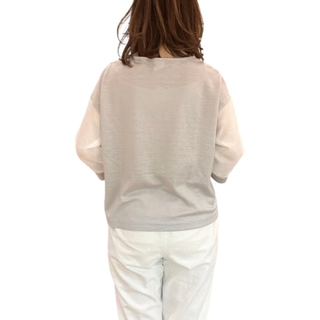 Tシャツブラウス