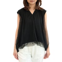 チュール付きTシャツ