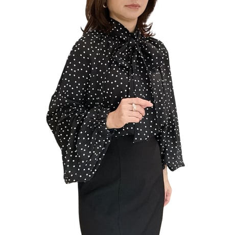 再入荷　ブラウス