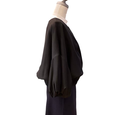 再々入荷　ブルゾン