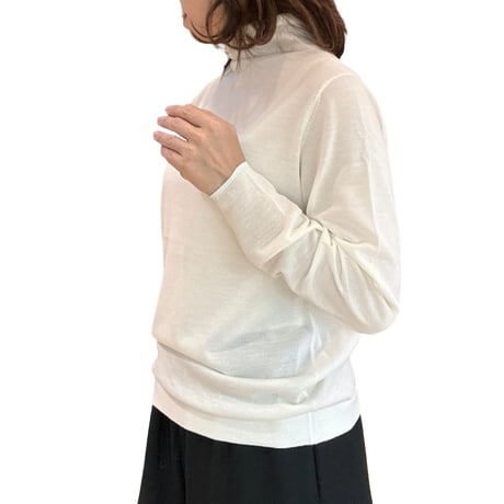再々入荷　ニット