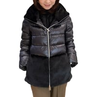 再入荷　HERNOダウンジャケット