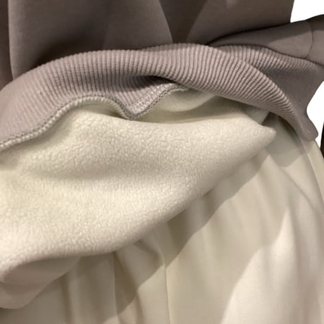 裏ボア　トレーナー