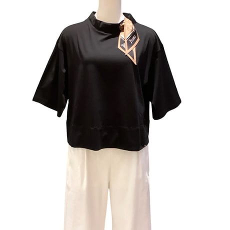 HERNO ヘルノ　Tシャツ