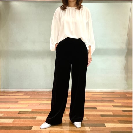 ベロアパンツ