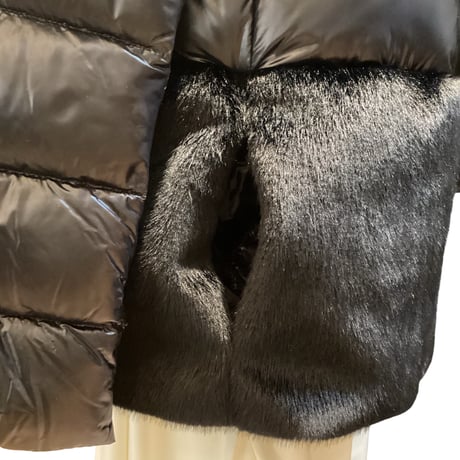 再入荷　HERNOダウンジャケット