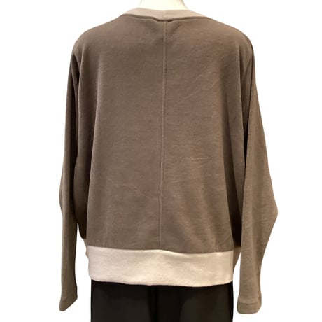 再入荷　フリースニット
