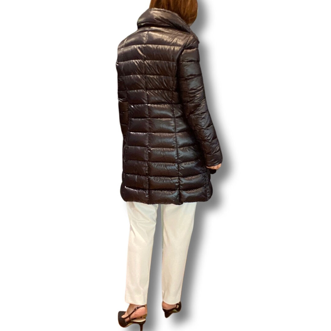 HERNO ヘルノ ダウンコート | Burano. HERNO ヘルノ ダウンコート | Burano.