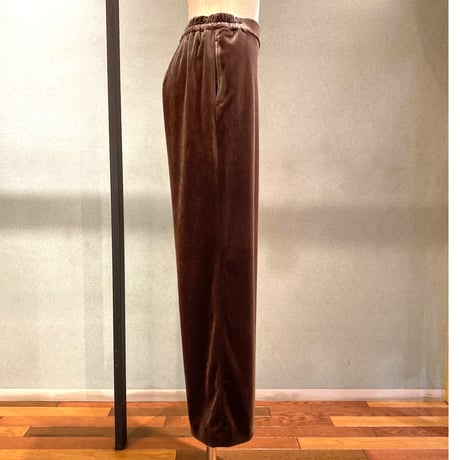 ベロアパンツ
