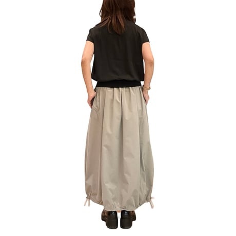 お裾紐付き　スカート
