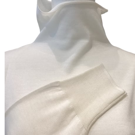 再々入荷　ニット