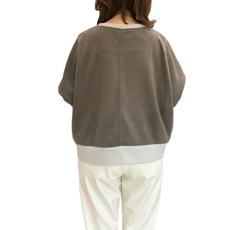 再入荷　フリースニット