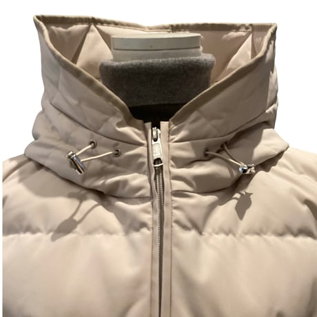 ヴィクトリア　ダウンベスト