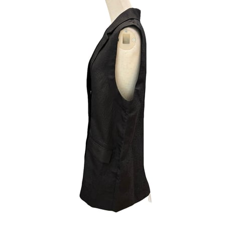 再々入荷　ジレ