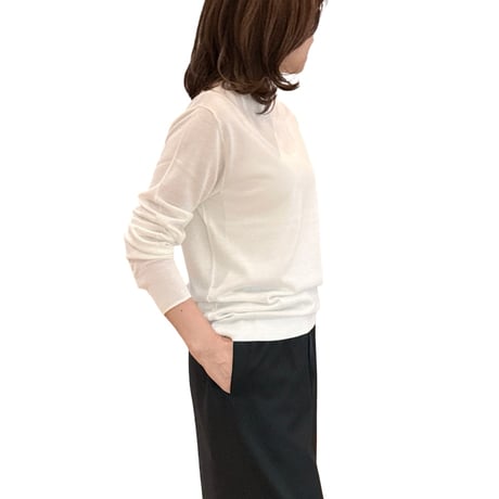 再々入荷　ニット
