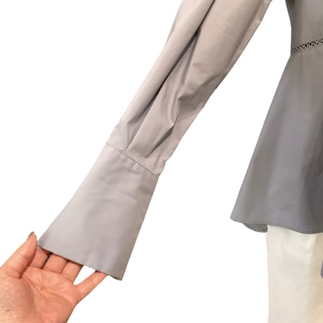 ブラウス