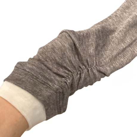 再入荷　レイヤード風 ニット