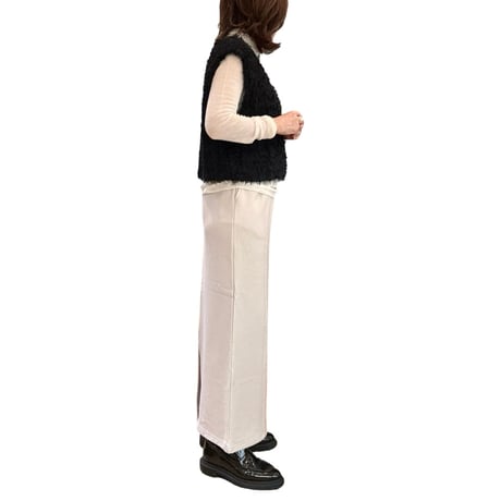 再入荷　ニットベスト