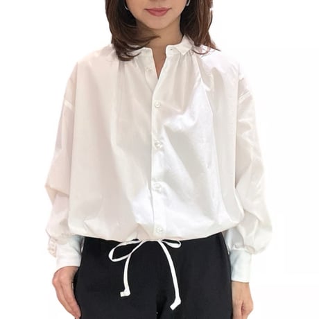 ブラウス