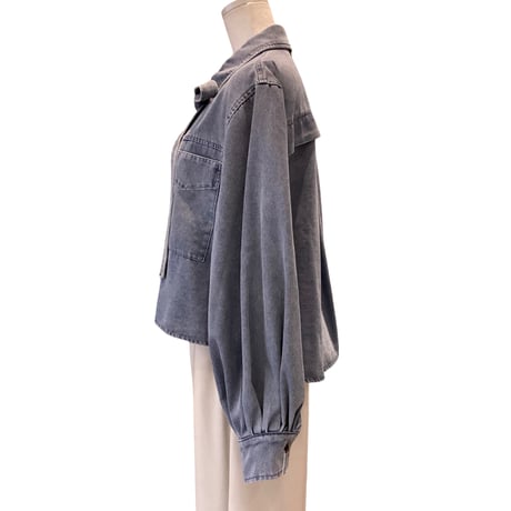 ブラウス