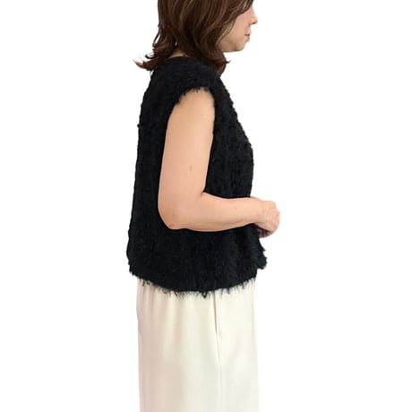 再入荷　ニットベスト