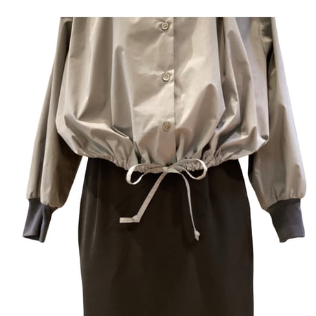 再入荷　ブラウス