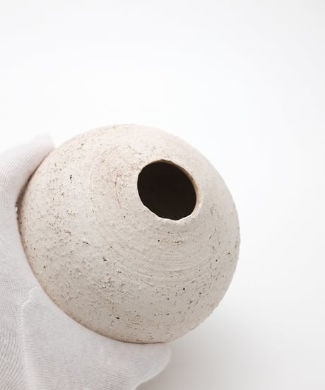 SAKI moon jar mini 3