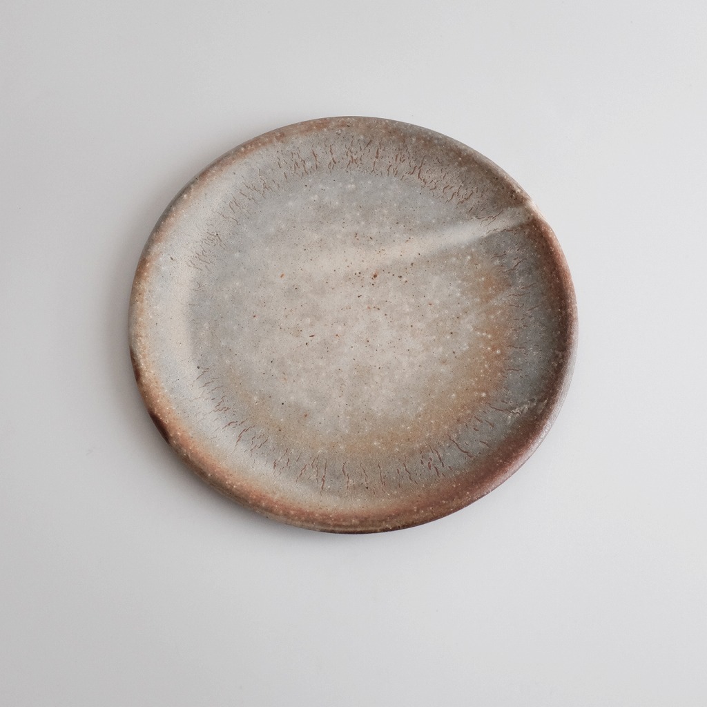山本憲卓 焼締平丸皿 M | LAPIN ART ONLINE