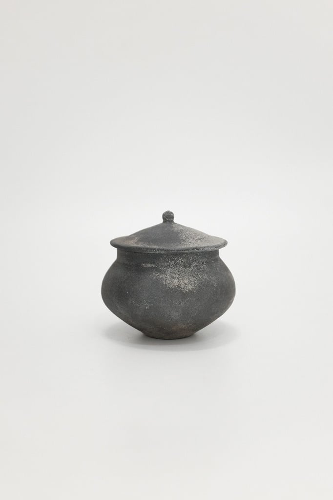 鏡原愛莉 蓋物 黒 鏡原愛莉