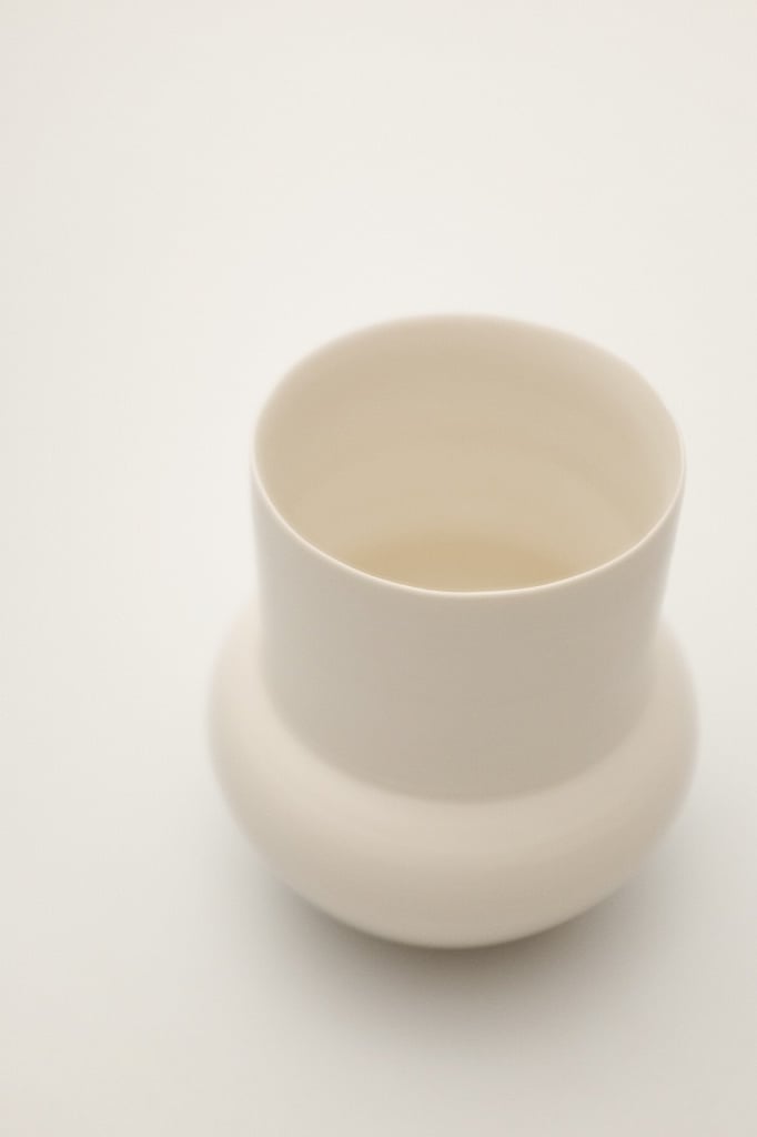 陶器 花入れ 白釉薬 球体 Ac-248 陶器 花入れ 白釉薬 球体 Ac-248 陶器 花入れ 白釉薬 球体 Ac-248