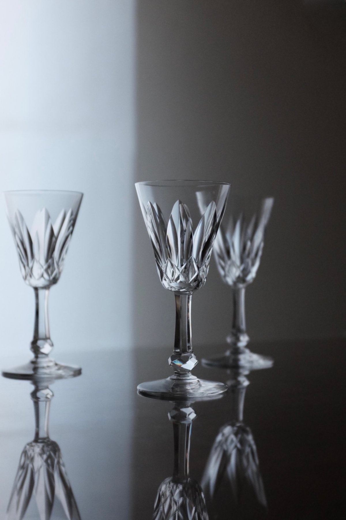 羨む格別な存在感★4個セット★オールド バカラ クリスタルワイングラス フランス 羨む格別な存在感☆4個セット☆オールド バカラ クリスタルワイン