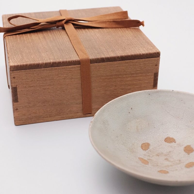 李朝堅手平茶碗(柔らか手、合わせ箱、包み古布付き) 李朝堅手茶碗 | LAPIN ART ONLINE
