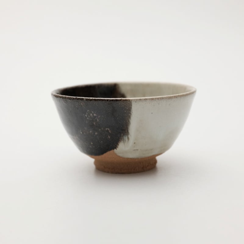 西岡小十作 斑唐津 茶碗 共箱 仕服付 茶道具 【公式通販】 西岡小十作 斑唐津 茶碗 共箱 仕服付 茶道具 【公式通販】