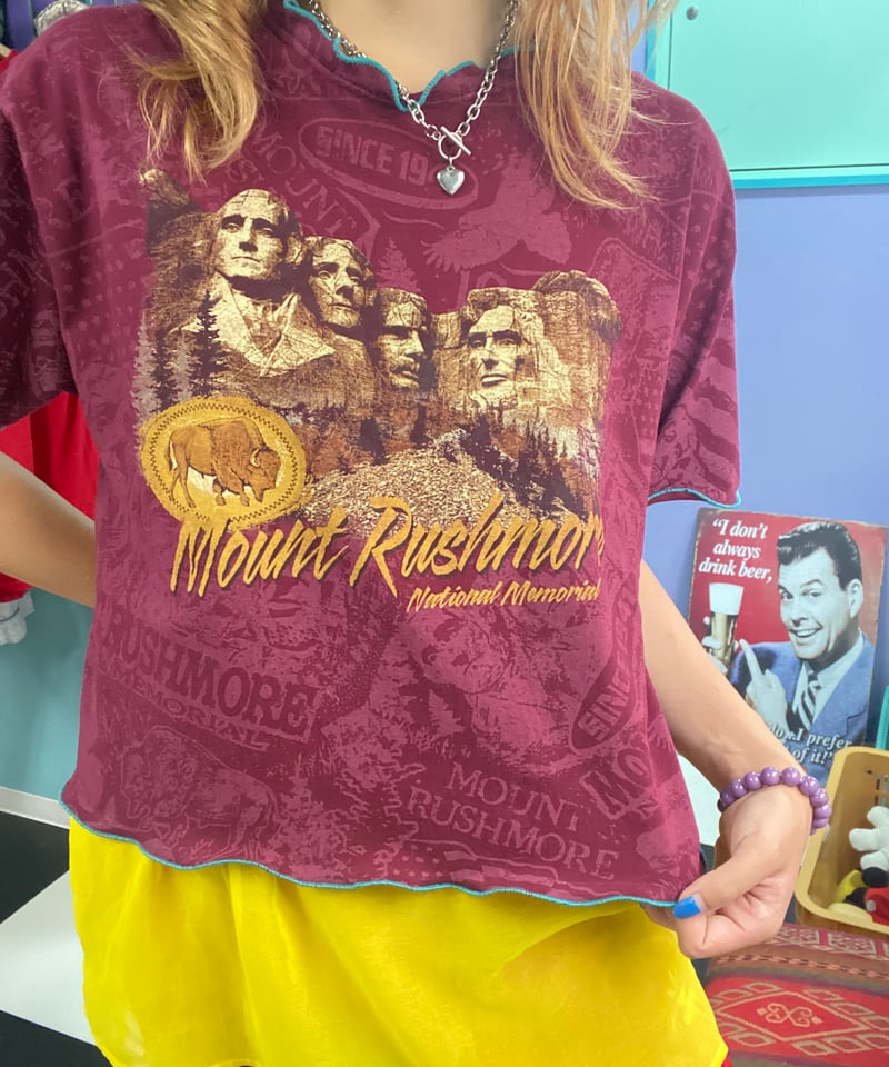 WHIZ 蛍光グリーン Tシャツ マウントラッシュモア　古着　レア WHIZ 蛍光グリーン Tシャツ マウントラッシュモア 古着 レア