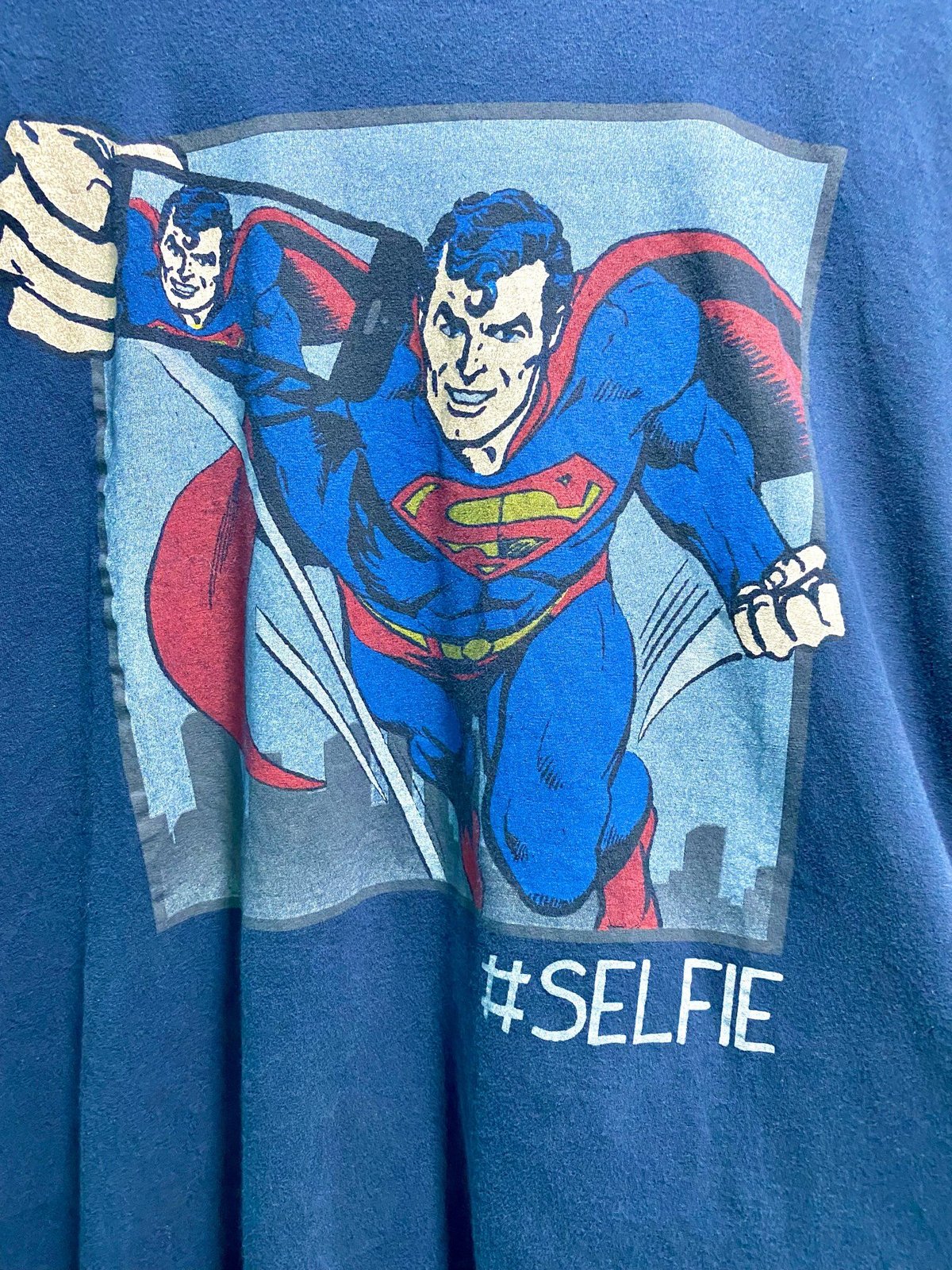 used／superman selfie Tシャツ | 古着屋 BIG BABY (ビッグベビー)