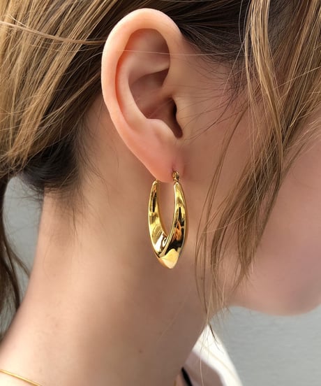 [ピアス] リーフ（素材：ステンレス）