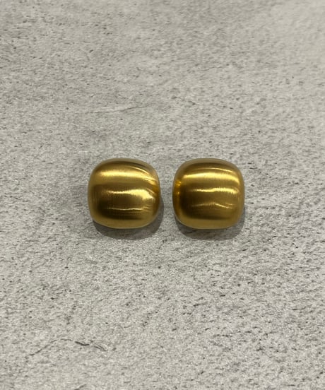 [ピアス] マットキューブ（素材：ステンレス）
