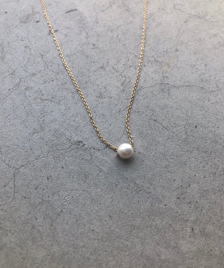 [ネックレス]　スモールパール（素材：ステンレス）